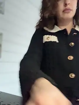 MollyBer online show from April 10, 2026, 4:55 pm