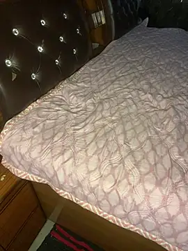 Snapshot of slust64 chatting on March 12, 2025, 11:42 am slust64 online show from March 12, 2025, 11:42 am