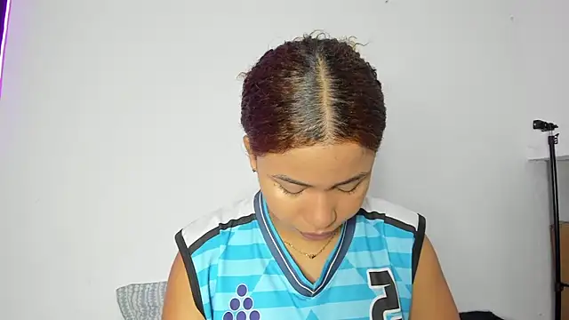 MELINAMARTINS online show from March 28, 2026, 8:52 pm