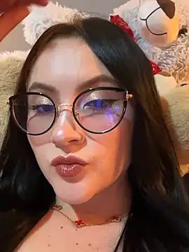 ValentinaOrtiz3 online show from February 23, 2026, 11:24 pm