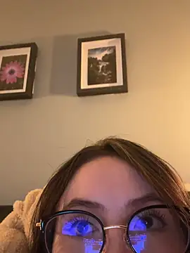 Snapshot of ValentinaOrtiz3 chatting on June 19, 2026, 3:44 am ValentinaOrtiz3 online show from June 19, 2026, 3:44 am