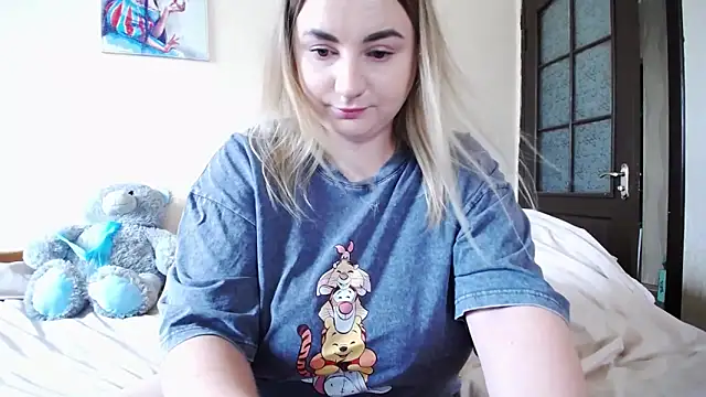 Snapshot of YourSwetiwGirl chatting on June 9, 2026, 8:59 am YourSwetiwGirl online show from June 9, 2026, 8:59 am