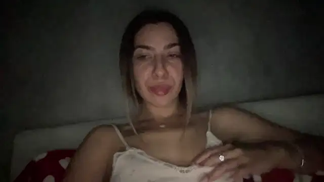 sarrah rossy online show from November 22, 2025, 10:42 pm