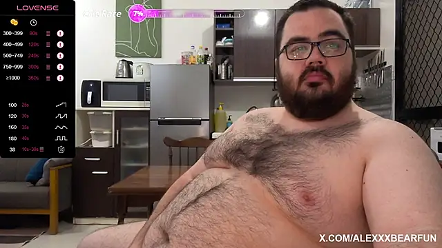 alexxxbear online show from October 4, 2025, 6:50 pm