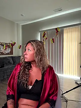 bossyroxy84 online show from July 16, 2026, 3:07 pm