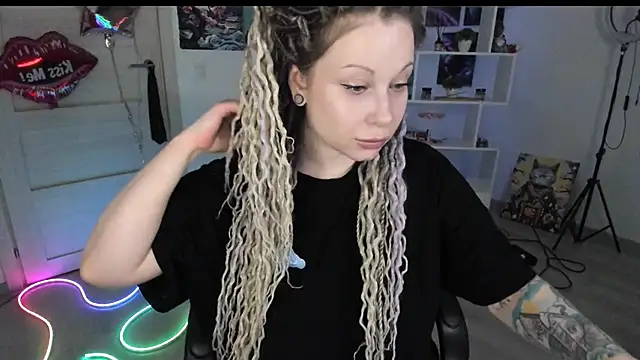 HoneySallyMoore online show from March 12, 2026, 3:29 pm