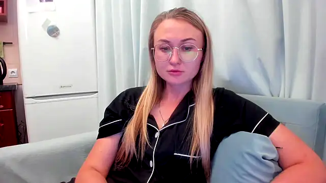 your Goddess Eva online show from October 8, 2025, 7:22 pm