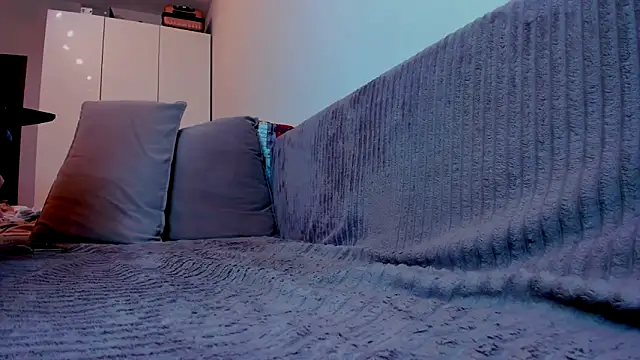 your Goddess Eva online show from April 4, 2026, 6:33 am