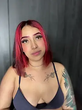 Snapshot of Scarlett-LS chatting on February 11, 2025, 6:51 am Scarlett-LS online show from February 11, 2025, 6:51 am