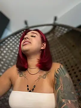 Snapshot of Scarlett-LS chatting on March 3, 2025, 1:31 am Scarlett-LS online show from March 3, 2025, 1:31 am
