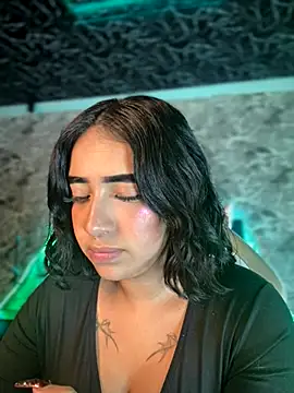 Scarlett-LS online show from November 12, 2025, 2:12 am