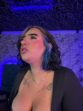 Scarlett-LS online show from April 6, 2026, 2:42 am