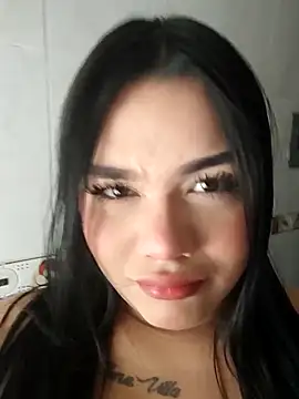 nikki grey online show from October 16, 2025, 5:14 pm