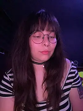 Solo yoss online show from April 3, 2026, 6:44 am