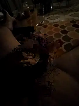 Snapshot of cuckold123 chatting on November 3, 2025, 6:25 am cuckold123 online show from November 3, 2025, 6:25 am