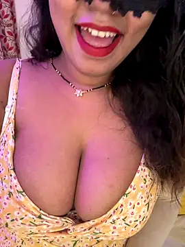 WifyHubby 38 online show from October 11, 2025, 2:48 pm