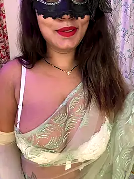 WifyHubby 38 online show from November 1, 2025, 9:50 pm