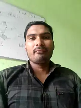 ccuteboyyyy online show from September 13, 2025, 4:12 am