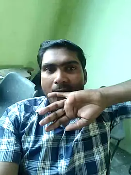 ccuteboyyyy online show from October 15, 2025, 6:57 am