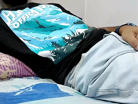 Lustyluckyy online show from September 30, 2025, 4:12 pm