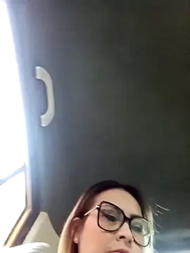 CandieGilson   online show from October 15, 2025, 11:21 am