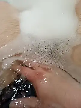 flo000031 online show from March 16, 2026, 9:46 am