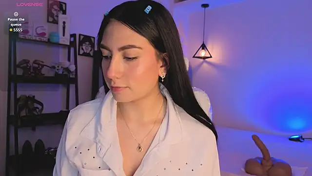 Miller Vanessa  online show from February 5, 2026, 8:57 pm