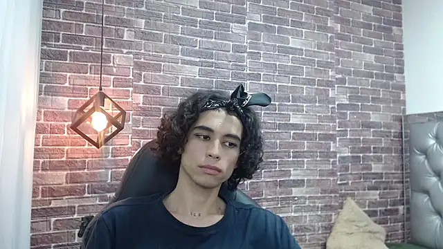 Snapshot of andrea_ocasio chatting on February 17, 2025, 8:15 pm andrea ocasio online show from February 17, 2025, 8:15 pm