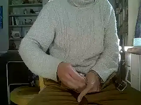 createur34 online show from February 23, 2026, 9:17 am