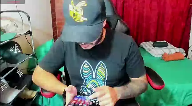 ragnar lothbrok777 online show from March 6, 2025, 2:41 am