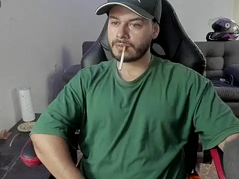 ragnar lothbrok777 online show from February 15, 2026, 9:33 pm