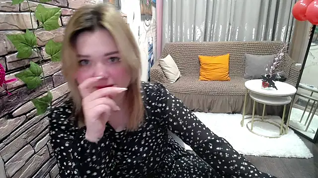 Snapshot of Finna_39 chatting on February 17, 2025, 9:52 pm Finna 39 online show from February 17, 2025, 9:52 pm