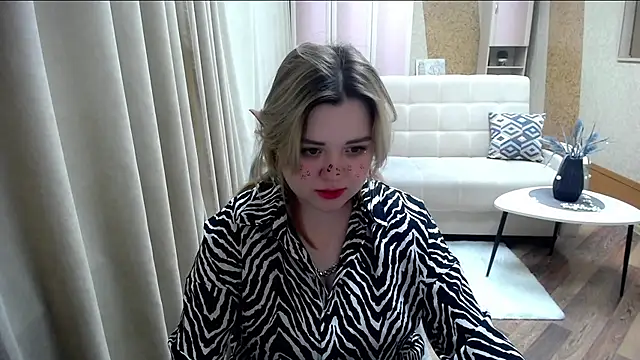 Snapshot of Finna_39 chatting on February 20, 2025, 8:25 pm Finna 39 online show from February 20, 2025, 8:25 pm