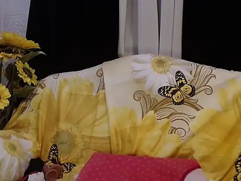 Snapshot of UrSweetClassyPinay chatting on May 17, 2026, 6:15 pm UrSweetClassyPinay online show from May 17, 2026, 6:15 pm