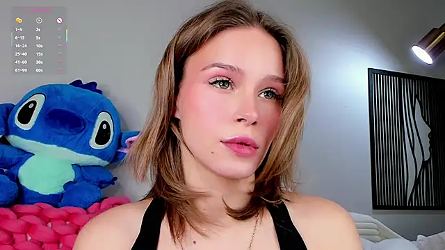 TaiteBayles online show from October 14, 2025, 1:28 am