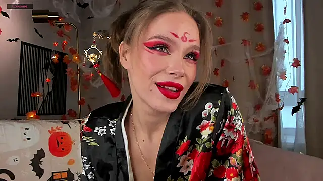 TaiteBayles online show from October 28, 2025, 2:37 am