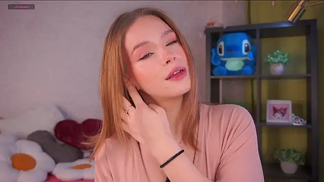 TaiteBayles online show from April 7, 2026, 1:39 am