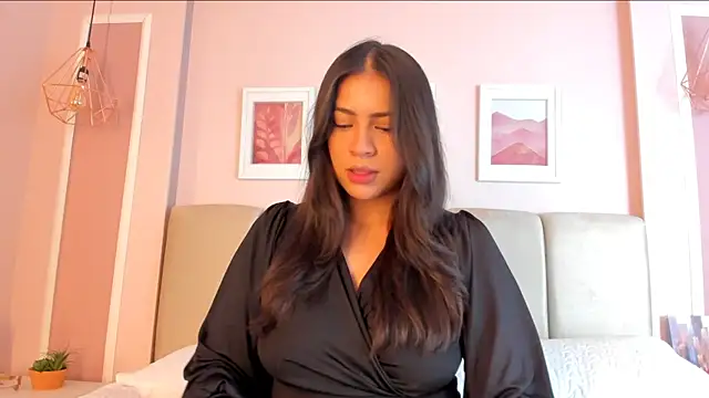 Annie rhoades online show from December 17, 2025, 12:44 pm