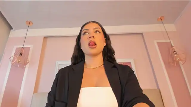 Annie rhoades online show from March 3, 2026, 12:55 pm