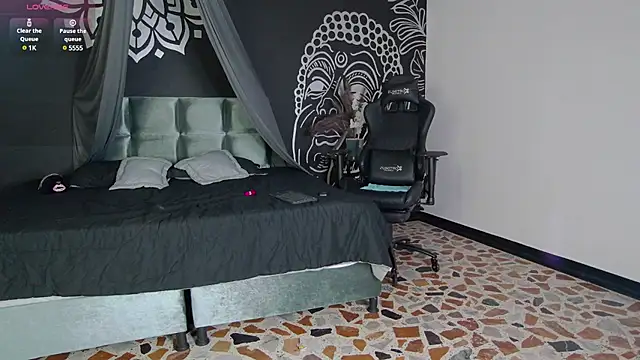 Arii moon online show from March 1, 2025, 11:26 pm