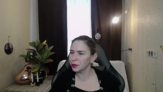 TessaDaybreak online show from February 27, 2025, 7:23 am