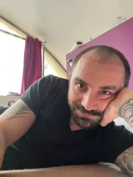 Snapshot of morfeoX chatting on February 26, 2025, 1:30 pm morfeoX online show from February 26, 2025, 1:30 pm