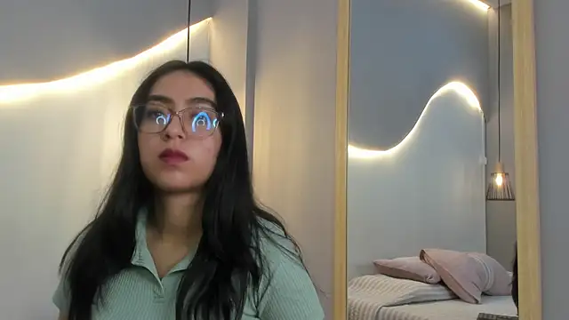 lucelly 15 online show from January 17, 2026, 11:37 am