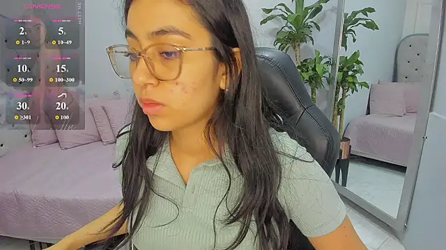 lucelly 15 online show from February 27, 2026, 11:43 am