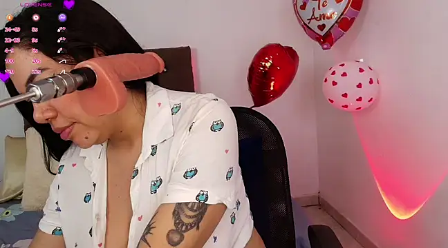 Snapshot of titqueenx chatting on March 1, 2025, 9:15 pm titqueenx online show from March 1, 2025, 9:15 pm