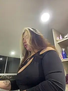  ivyginger online show from March 15, 2026, 3:34 am