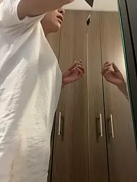 Snapshot of Naatalia chatting on March 3, 2025, 9:48 pm Naatalia online show from March 3, 2025, 9:48 pm