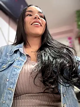 Snapshot of Naatalia chatting on October 17, 2025, 6:54 pm Naatalia online show from October 17, 2025, 6:54 pm