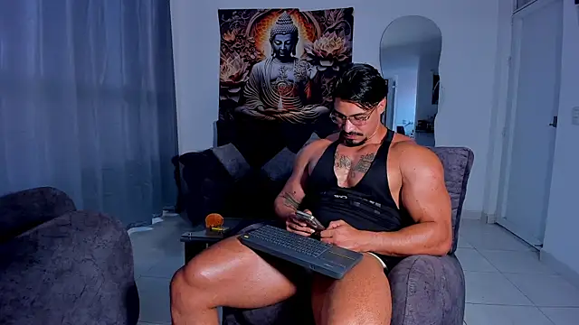 Snapshot of Valentino_Dosantos_ chatting on September 11, 2025, 8:42 pm Valentino Dosantos online show from September 11, 2025, 8:42 pm