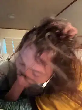 Snapshot of Duhon2317 chatting on September 27, 2025, 5:07 pm Duhon2317 online show from September 27, 2025, 5:07 pm